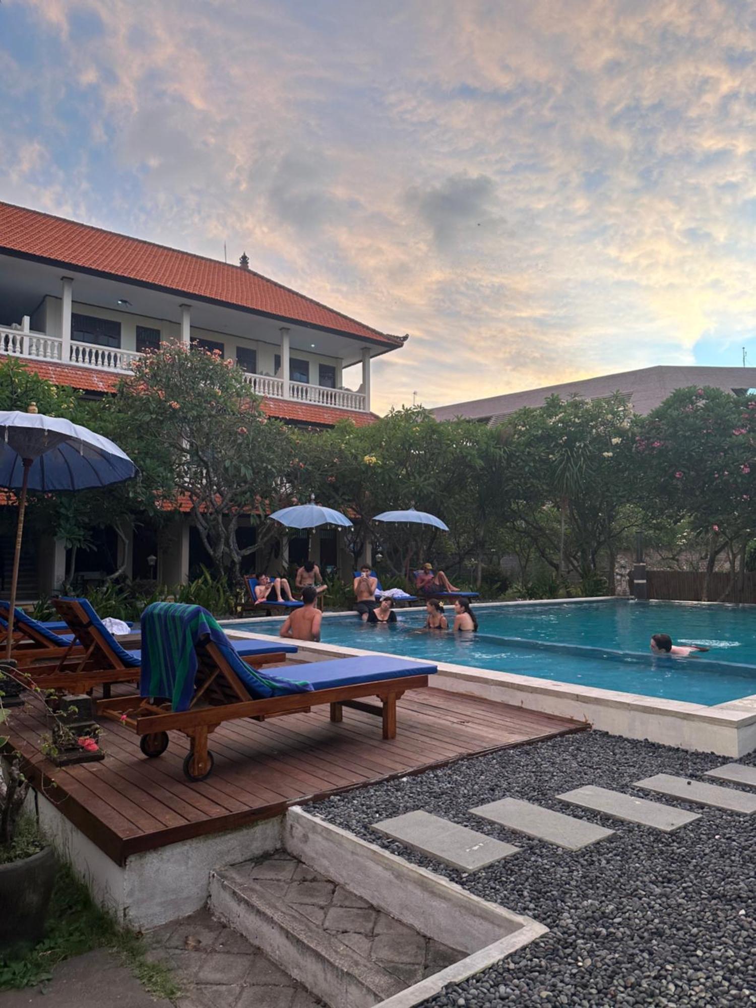 New Mekar Jaya Hotel Legian Extérieur photo